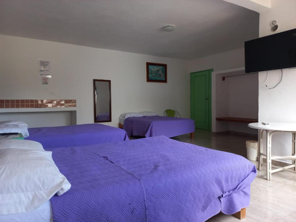 Airport Sleepy Inn Cancun Bagian luar foto