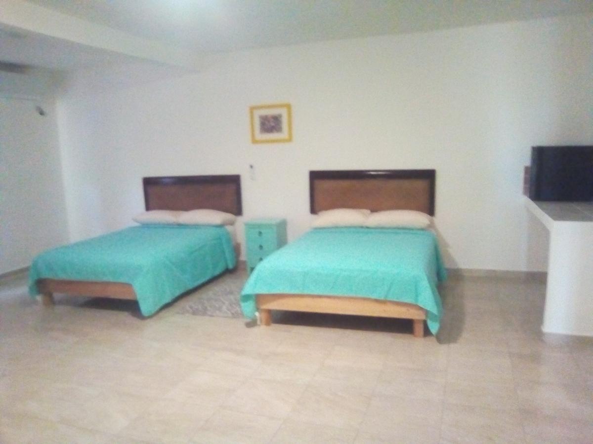 Airport Sleepy Inn Cancun Bagian luar foto