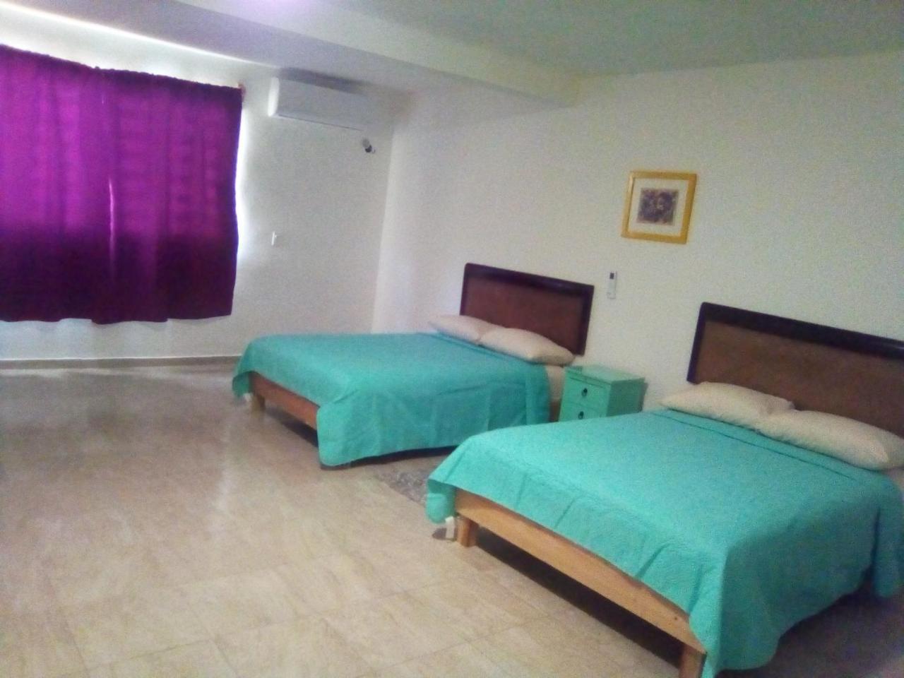 Airport Sleepy Inn Cancun Bagian luar foto
